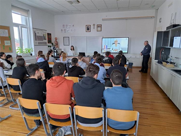 Slika /slike-vijesti/2023 godina/Predavanje-pirotehnika/IMG-34ae4c64342fba9b8f6f77815b6be748-V.jpg